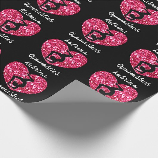 Gymnastiek Zwart en Heet Roze Gepersonaliseerd Cadeaupapier (Hoek)