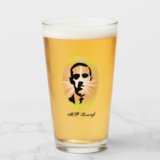 H. P. Lovecraft Cameo Pint Glas (Voorkant gevuld)