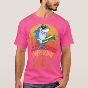 Haai verjaardag 13 jaar oud surfen geweldig sinds t-shirt