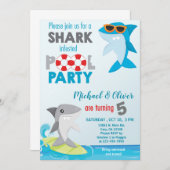 Haaien met tweelingjongens die een feestdag uitnod kaart (Voorkant / Achterkant)