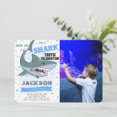 Haaien Verjaardagsfoto Uitnodiging (Staand voorkant)