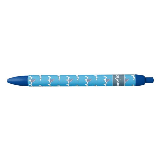 Haaienvinnen patroon kind blauw pennetje met naam blauwe inkt pen (Voorkant)