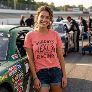 Haar "Zondagen zijn voor Jezus en Racen" Tri-Blend Shirt