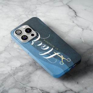 Hair Salon Haarstylist Modern Blue & Gold Scissors iPhone 15 Pro Max Hoesje