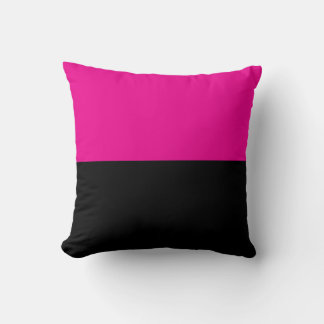 Half hete roze en zwart kleurblok kussen