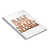Half Koffie Half Leraar Terug naar School Leraar Notitieboek (Rechterzijde)