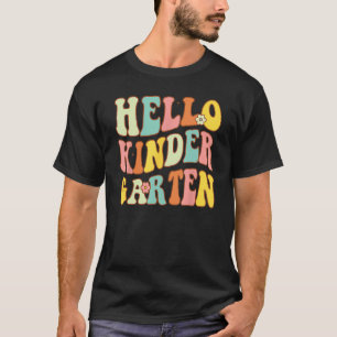 Hallo Kleuterschool Groovy Eerste Dag van de Schoo T-shirt