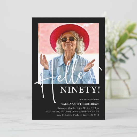 Hallo NEGENTIG! Minimaal 90ste verjaardagsfeestje Kaart (Staand voorkant)