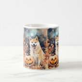 Halloween Akita met pompoenen eng Koffiemok (Center)