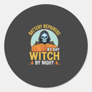 Halloween Batterij Reparateur Heks Bij Nacht Ontwe Ronde Sticker
