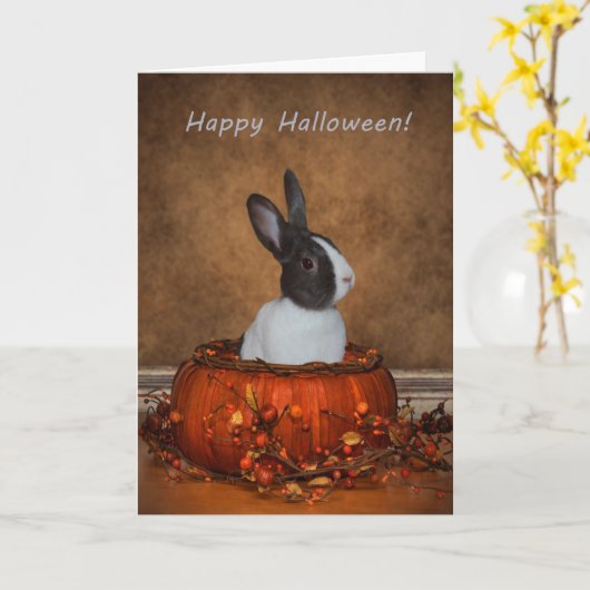 Halloween Bunny in een Wicker Pumpkin Kaart (Gele Bloem)
