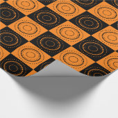 Halloween Concentric Sinaasappel and Black Polka D Cadeaupapier (Hoek)