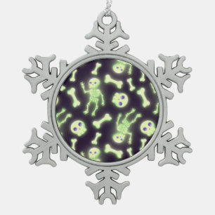 Halloween Cute Spooky Glow Skeleton Bot Skull Tin Sneeuwvlok Ornament