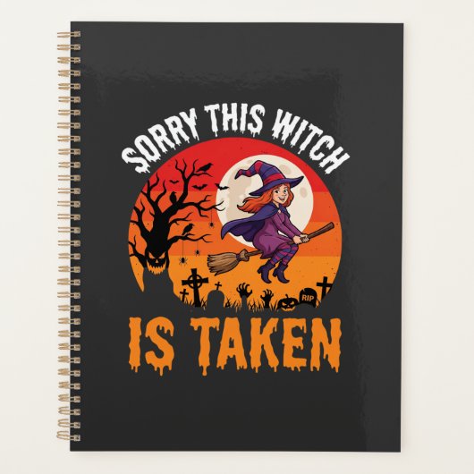 Halloween Désolé Cette Sorcière Est Prise Graphiqu (Devant)