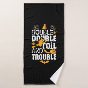 Halloween Double Double Olie En Problemen Verjaard Badhanddoek