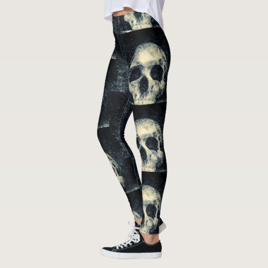 Halloween Frightful Skull Leggings (Links)
