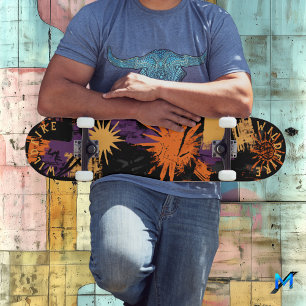 Halloween-geïnspireerde graffiti met zonnestraalpa skateboard