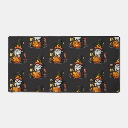 Halloween Gnome Desk Mat (Voorkant)