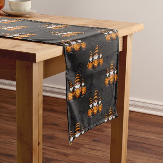 Halloween Gnome Table Runner Korte Tafelloper (Voorbeeld)