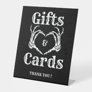 Halloween Gothic Gift en kaarten Schedel handen Te Reclamebord Met Voetstuk