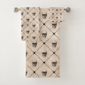 Halloween Gothic Skulls Grid Pattern Bad Handdoek (Insitu)