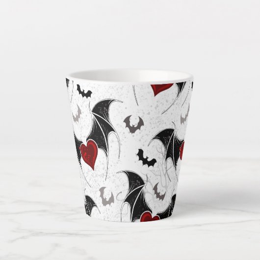 Halloween hart met zwarte vleugels latte mok (Voorkant)