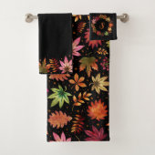 Halloween Harvest Automne Feuilles Monogramme (En situation)