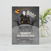 Halloween Haunted Castel Anniversaire Invitation (Debout devant)