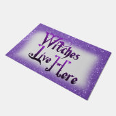 Halloween heksen leven hier Paarse glitter Deurmat (Schuin)