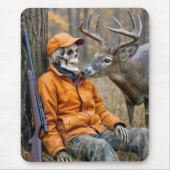Halloween Hunter Skeleton With a Buck Muismat (Voorkant)