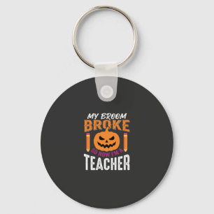 Halloween Leraar Bezem Gebroken Pompoen Ontwerp Sleutelhanger