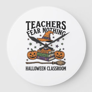 Halloween lerarenshirt met heksachtige boeken_1 grote klok
