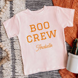 Halloween monogramme de l'équipage de bateau<br><div class="desc">Gardez-le mignon et simple cette saison éffrayante avec cette chemise pour enfants Halloween monogrammée! Avec un design minimaliste "Boo Crew", vous pouvez le personnaliser avec le nom de votre enfant et choisir parmi des t-shirts, des sweatshirts ou des costumes pour bébé, parfaits pour les enfants de tous âges. Idéal pour...</div>