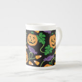 HALLOWEEN MOTIF BONE CHINA MUG (Devant droit)