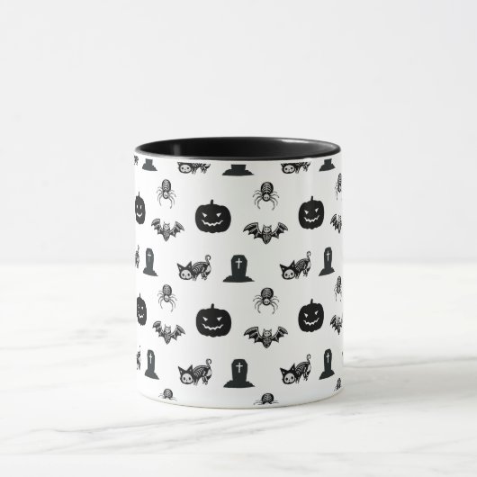 Halloween mugs with a cat theme (Centre)