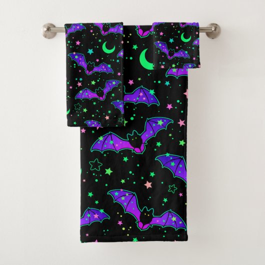 Halloween Neon Bats, Moons and Stars Bath Towel Bad Handdoek (Insitu)