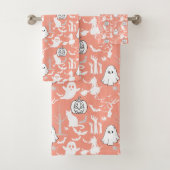Halloween patroon. Spooky en schattig.b L Sinaasap Bad Handdoek (Insitu)