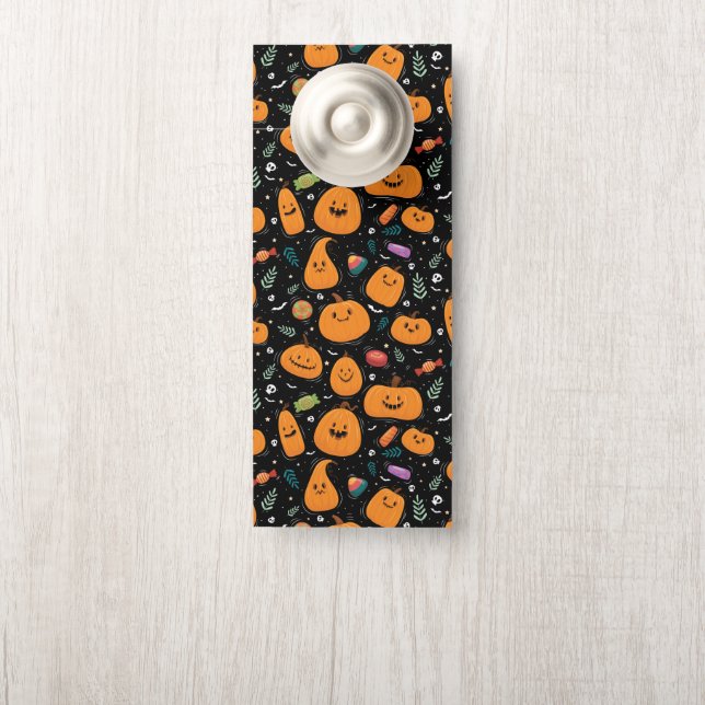 Halloween Pattern With Candy and Black Pattern (Op knop)