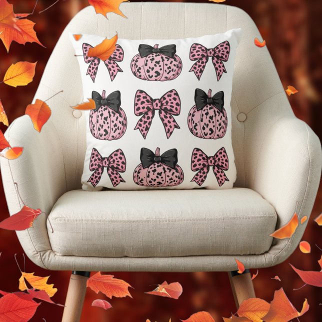 Halloween schattige pompoenen en bogen roze Coquet Kussen (Halloween cute Pumpkins and bows pink Coquette Throw Pillow)