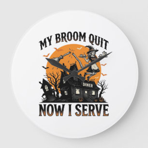 Halloween serveerster shirt bezem gebroken humor_1 grote klok