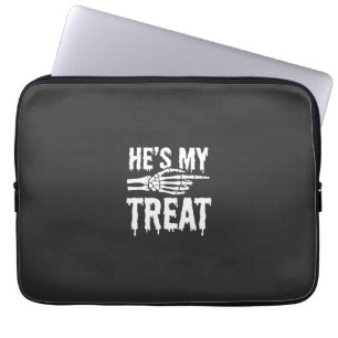 Halloween Skelet Behandeling Druipende Typografie Laptop Sleeve
