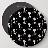 Halloween skelet met een zwaard ronde button 6,0 cm (Voorkant /achterkant)