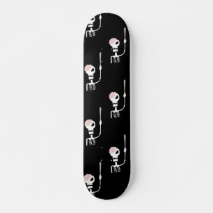 Halloween skelet met een zwaard skateboard