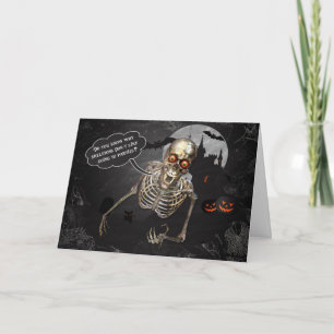 Halloween Skeleton Tells a Funny Joke Kaart