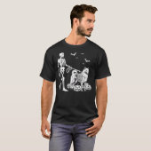 Halloween Skeleton Walking Samoyed Dog T-shirt (Voorkant volledig)
