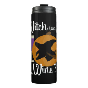 Halloween Witch op pompoen met Paarse Wine Funny P Thermosbeker