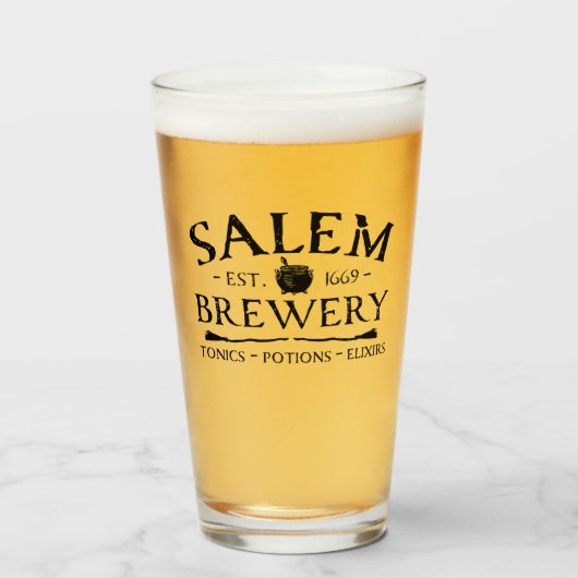 Halloween Witches Salem Brewery Beer Glas (Voorkant gevuld)