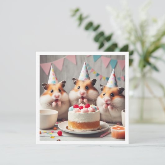 Hamsters mangeant gâteau invitation anniversaire (Debout devant)