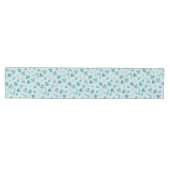 Hand Drawn Winter Pattern Cyan Table Runner Medium Tafelloper (Horizontaal)