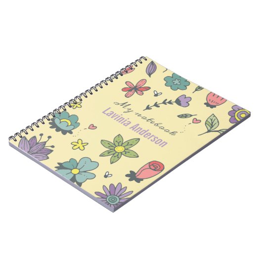 Hand getrokken bloemen achtergrond met naam notitieboek (Linkerzijde)